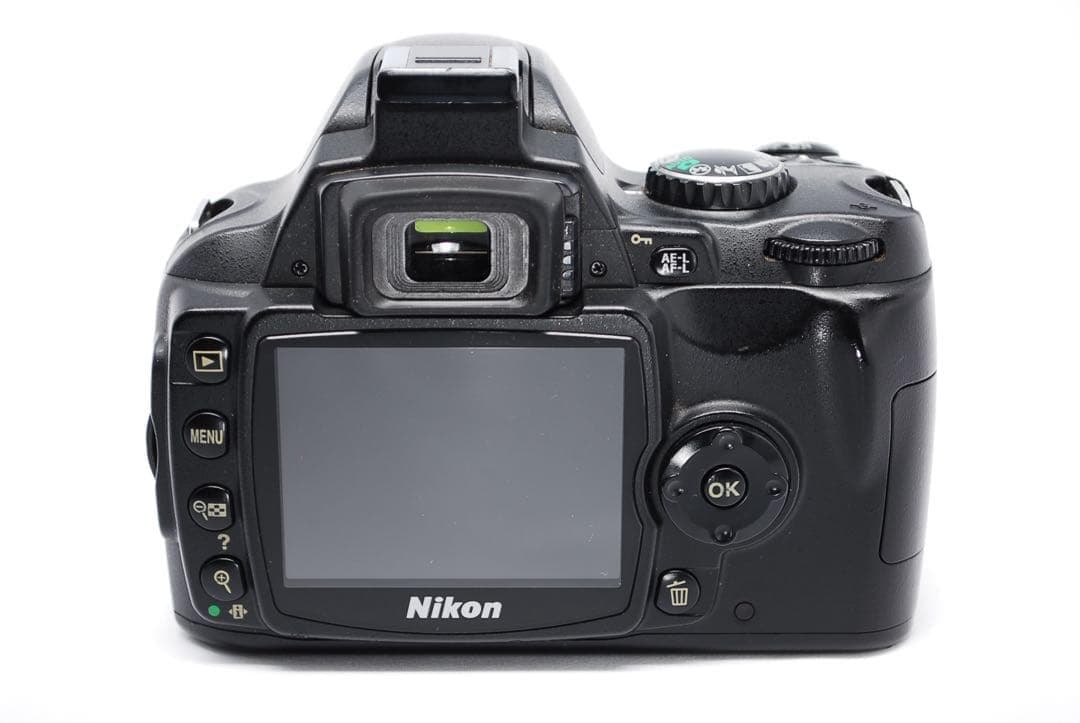 色鮮やか✨名機CCDセンサー✨Nikon D40✨一眼レフデビューに✨