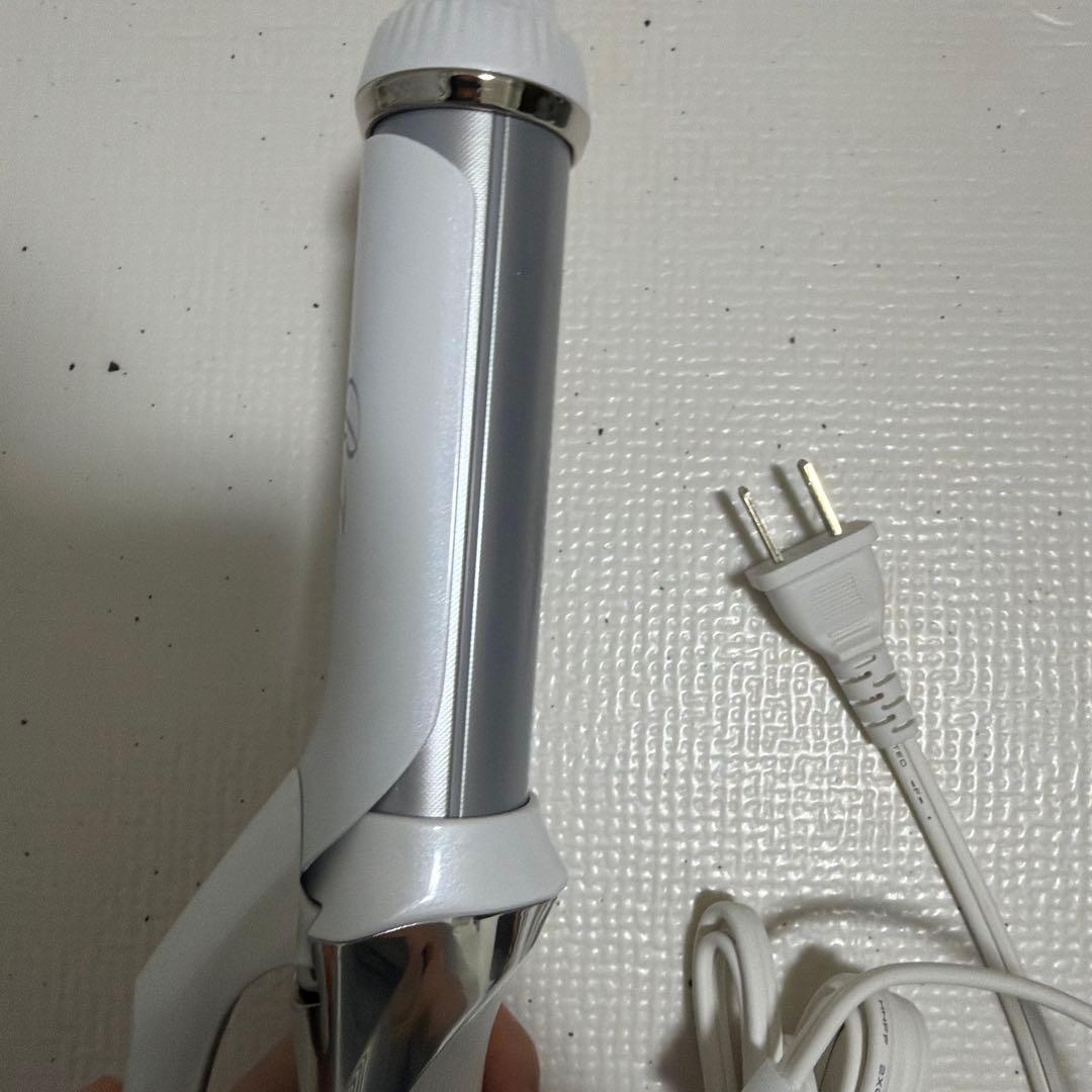 リファ　ReFa カールヘアアイロン ホワイト　32㎜