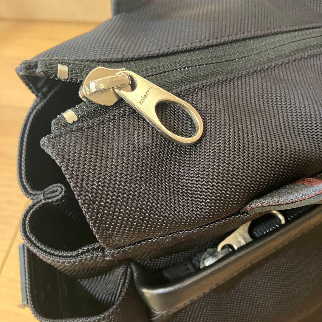 【美品】アニアリ　aniary ミニトートバッグ　　メンズ　ブラック 黒
