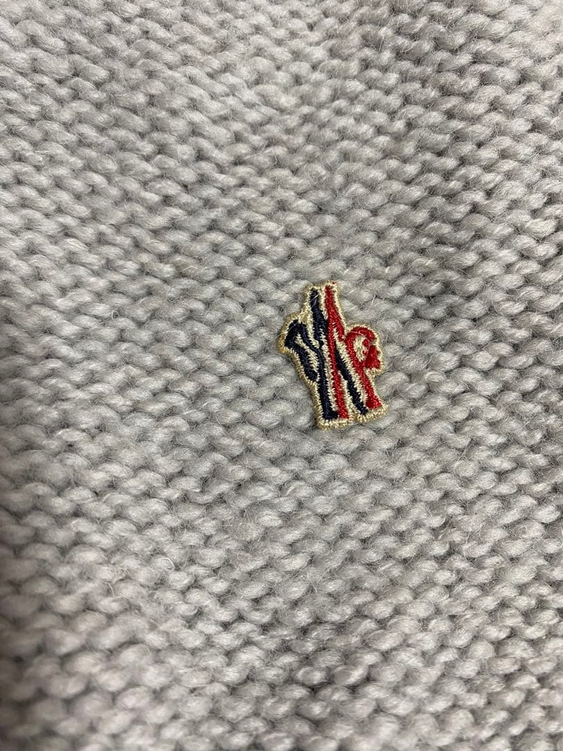 MONCLER GRENOBLE タートルネックニット　セーター　ロゴ付き　S