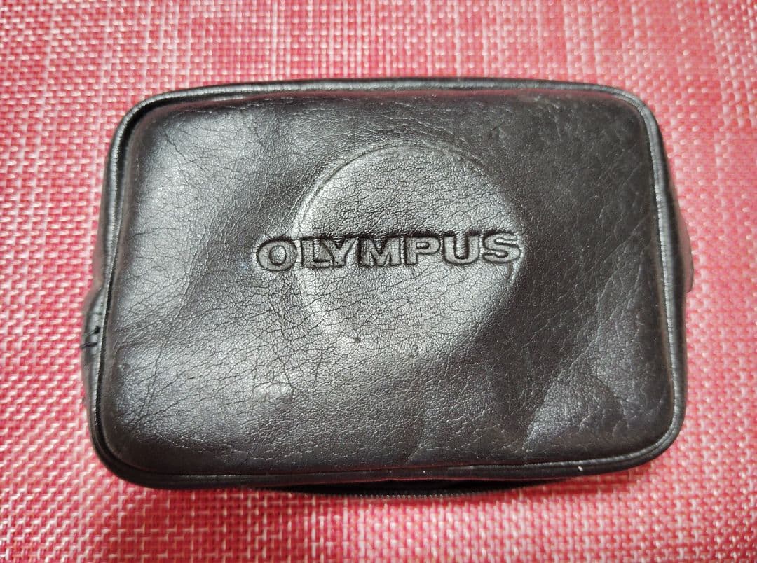 OLYMPUS　PEN EF（赤ベロ）