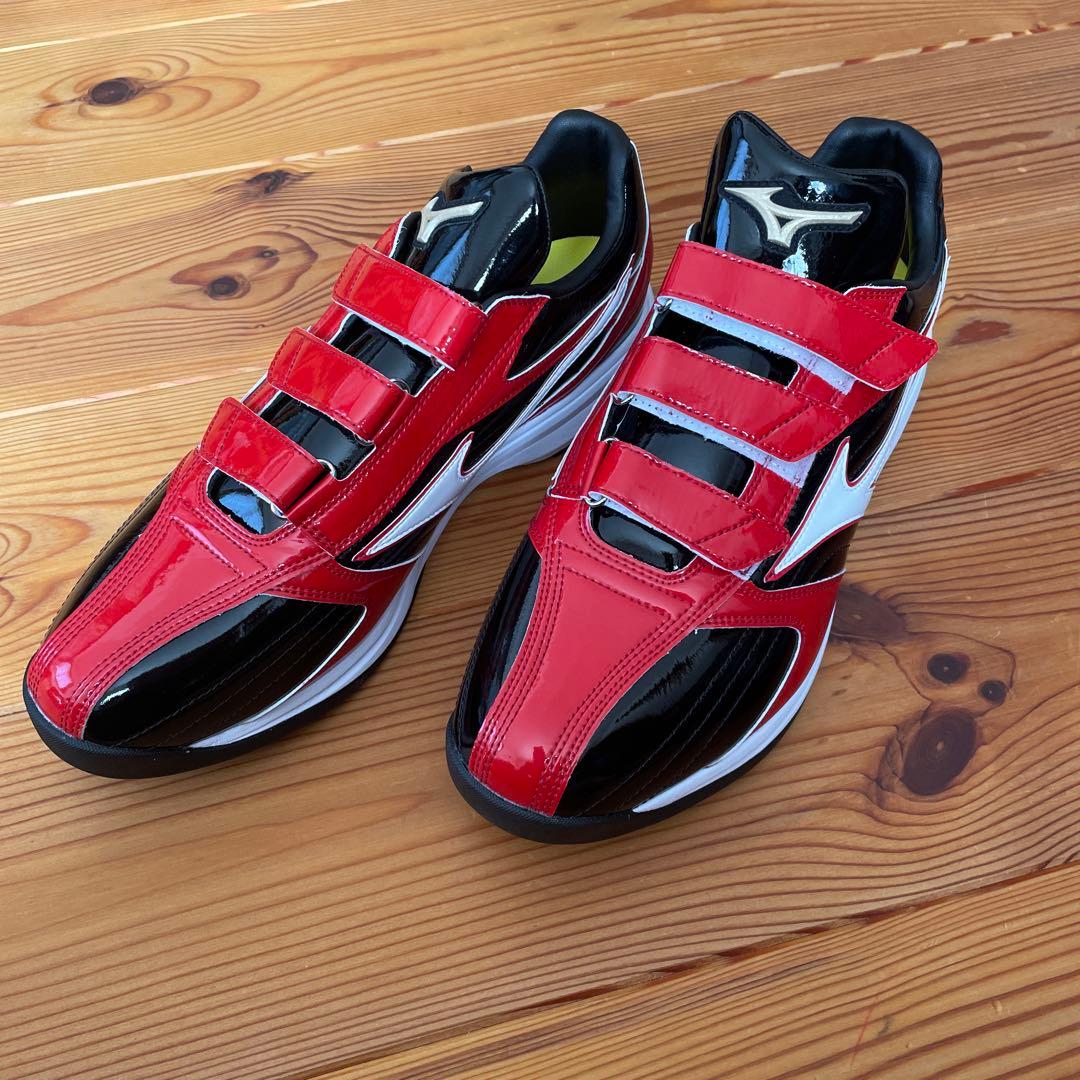 トレーニングシューズ レッド ブラック ベルクロ　28.5cm