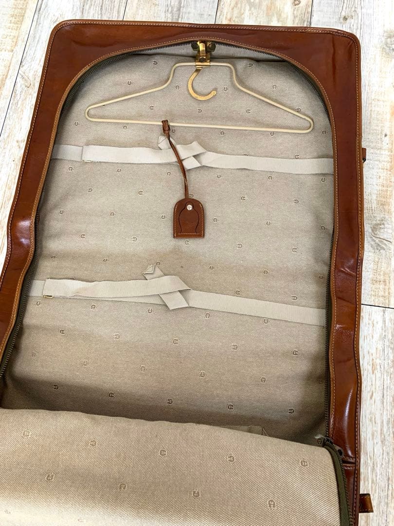 Aigner アイグナー 本革 ガーメントバッグ