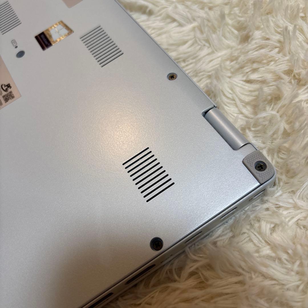 【美品】i5 LIFEBOOK UH08/E3 Intel xe GPU搭載！