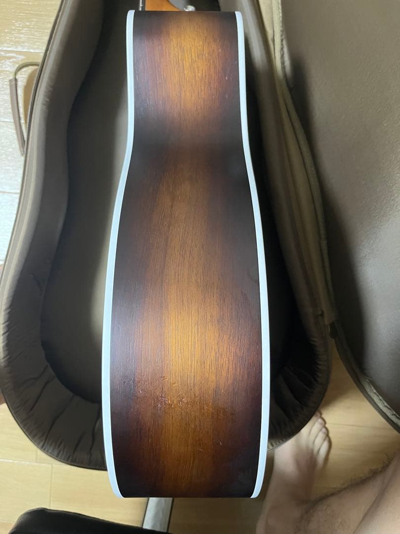 Taylor214ce-Koa SBギターケースピックカポ付き