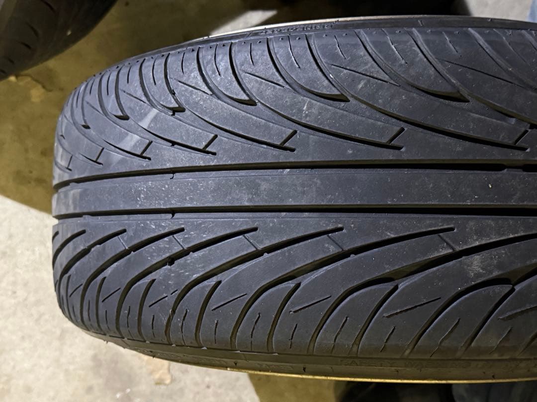 eleven racing 18インチ×9J+30 タイヤ付き　4本セット