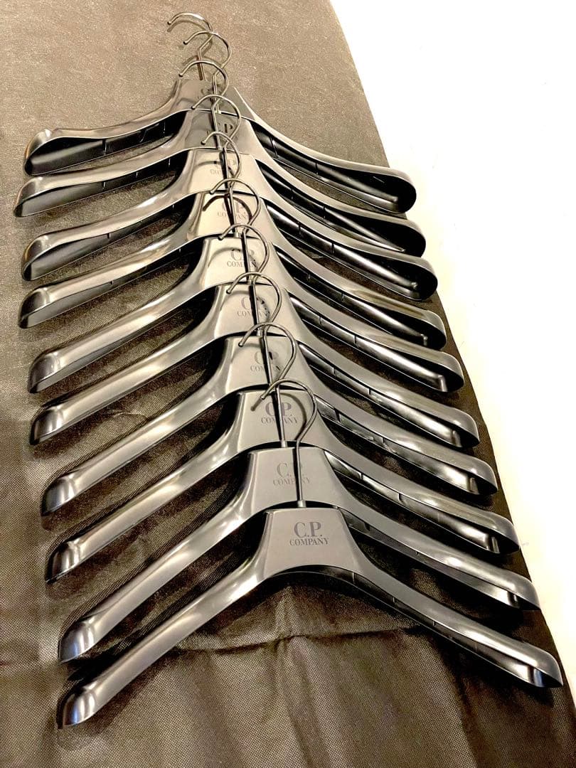 C.P.COMPANY シーピーカンパニーハンガー 伊MAINETTI製15本