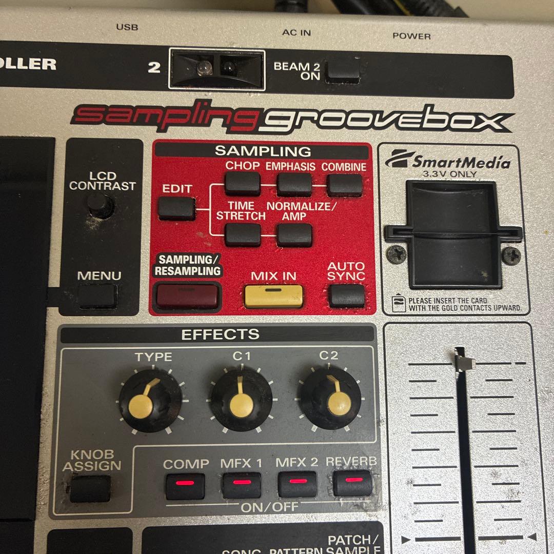 Roland MC-909 Groovebox サンプラー ケース付き