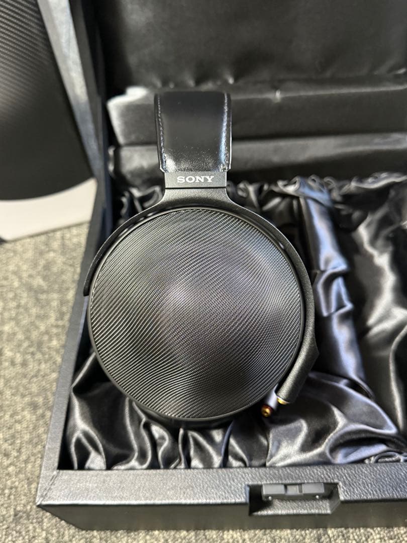 【ほぼ未使用】 ソニー MDR-Z1R ヘッドホン MUC-B20SB1