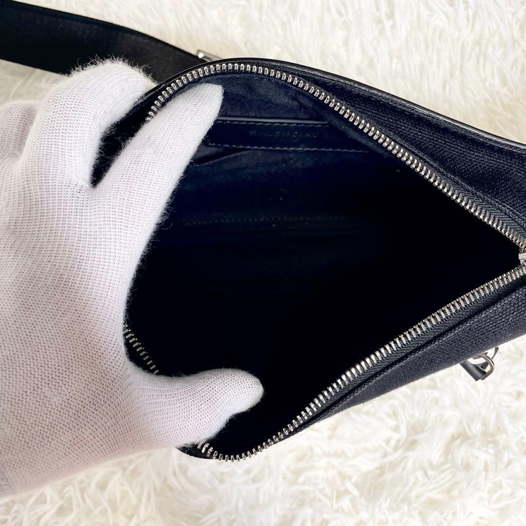 【美品】バレンシアガ ネオリフト ウエストポーチ キャンバス レザー 黒