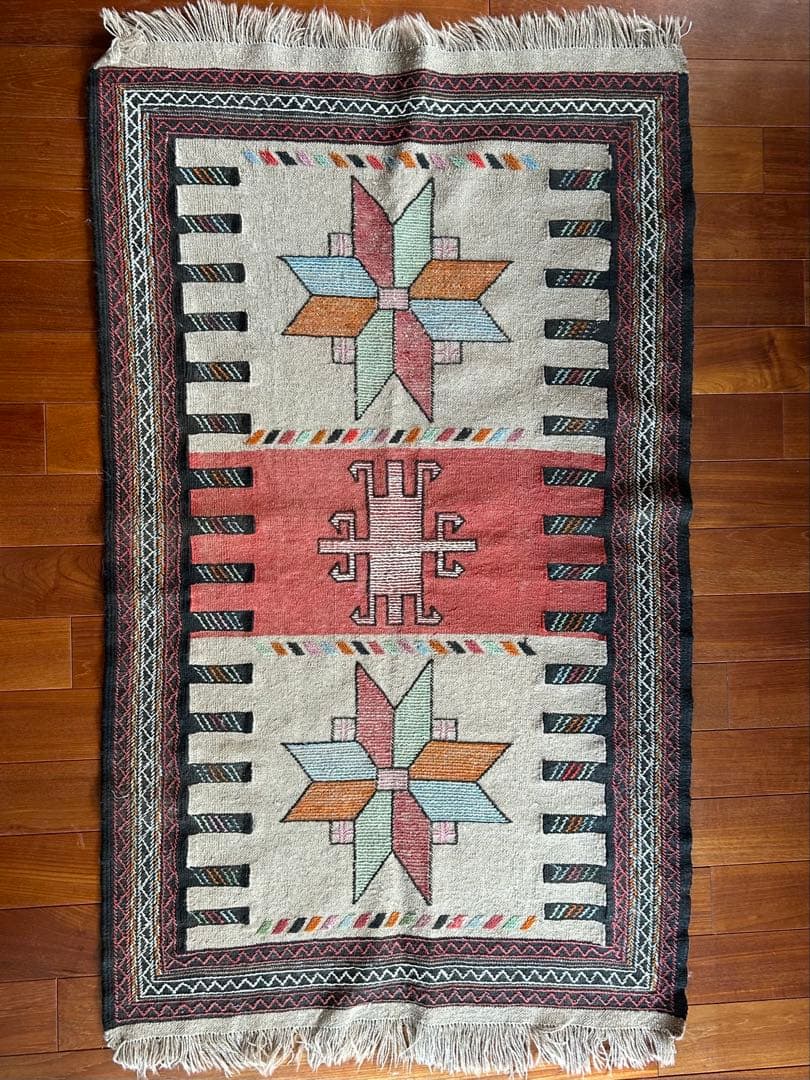 キリムラグ(約101cm×約181cm)