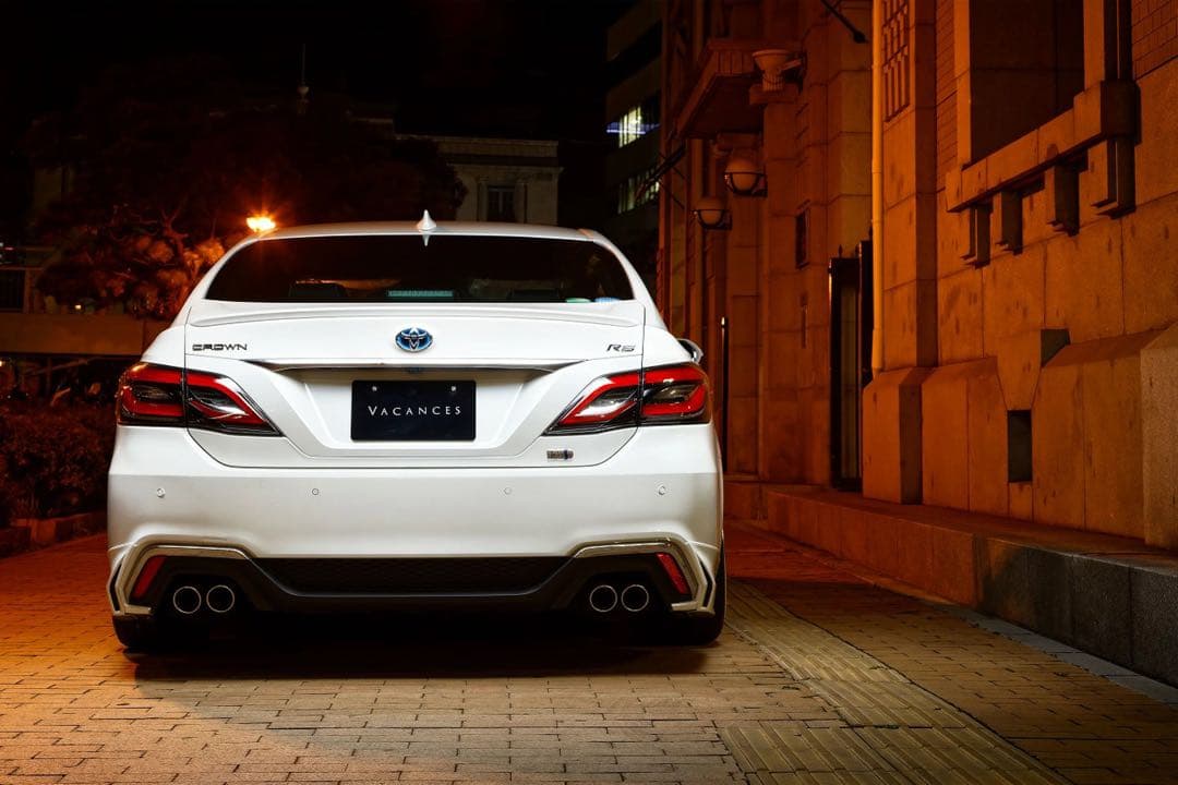 【VACANCESヴァカンス】クラウン 220系 RS リアメッキガーニッシュ