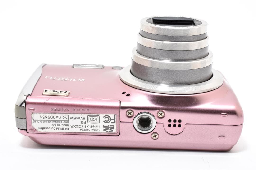 フジフィルム　FUJIFILM FinePix F70EXR ピンク