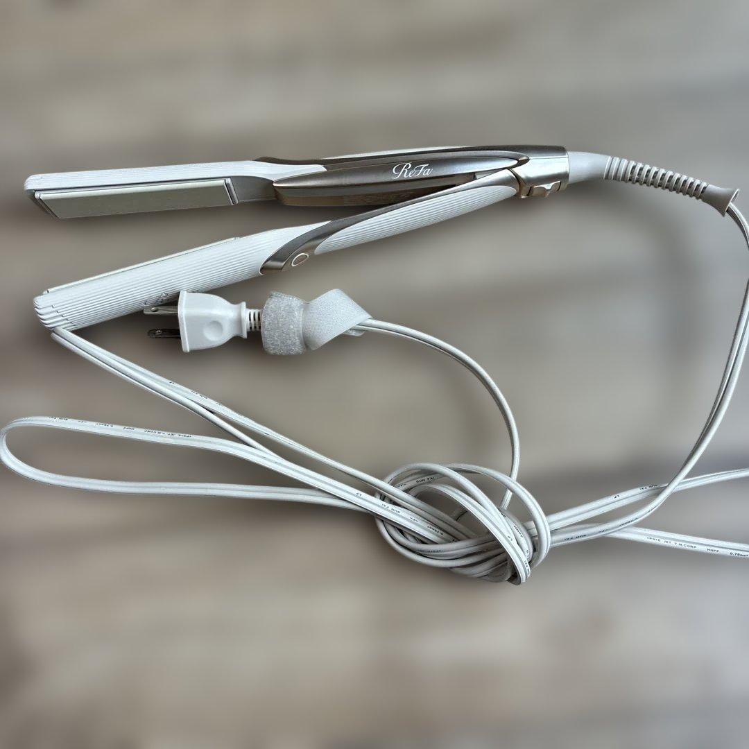 リファ　ストレートアイロン　refa