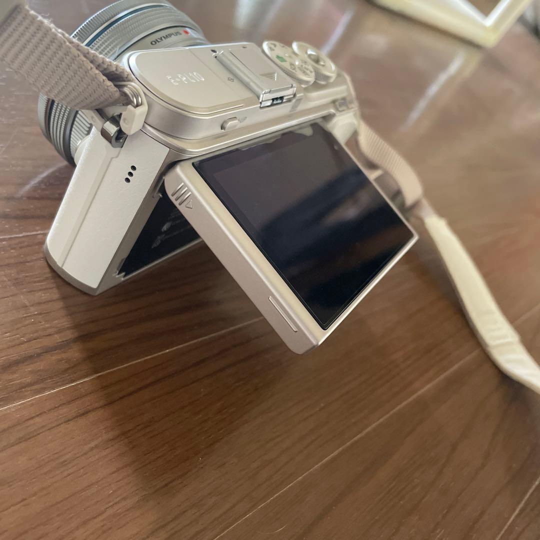 800シャッター以下　保証付　OLIMPUS PEN E-PL10