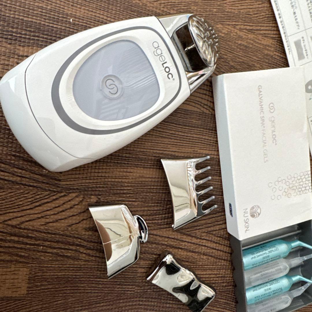 ageLOC ニュースキン　ガルバニックススパ　美顔器