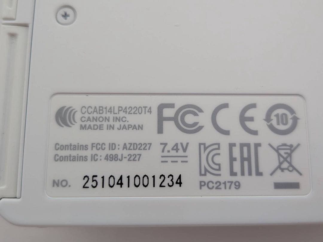 ✨極美品✨Canon キャノン EOS M10❤️超小型軽量ミラーレス！