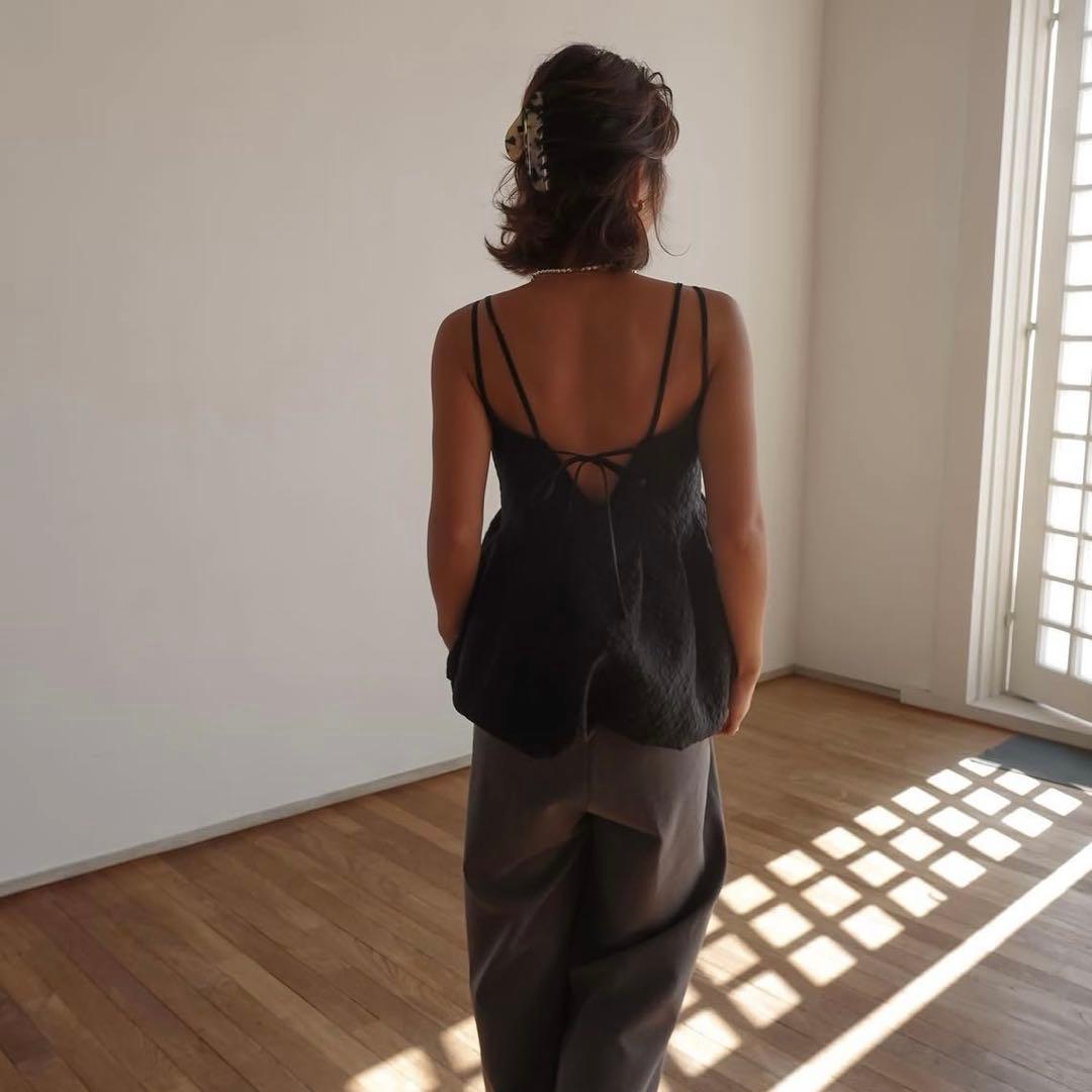 cavezarosso ジャガードぺプラムバルーンキャミソール