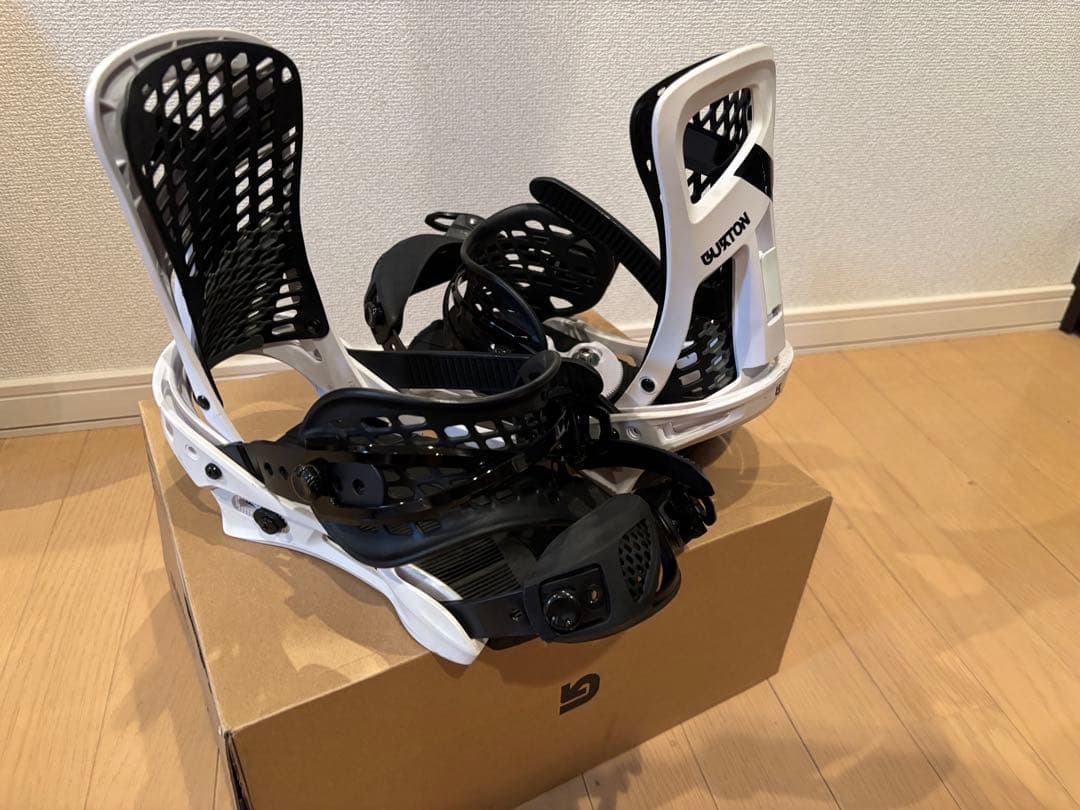 Burton Genesis ビンディング Sサイズ ホワイト/ブラック