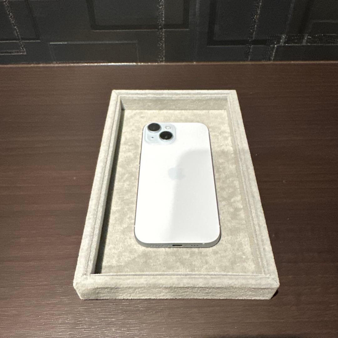 【美品】iPhone 15 128GB ブルー