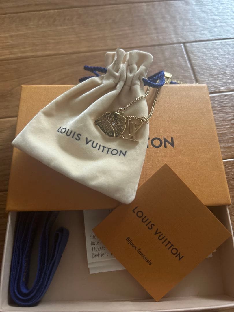 ゆな♡ Louis Vuitton ゴールド ネックレス