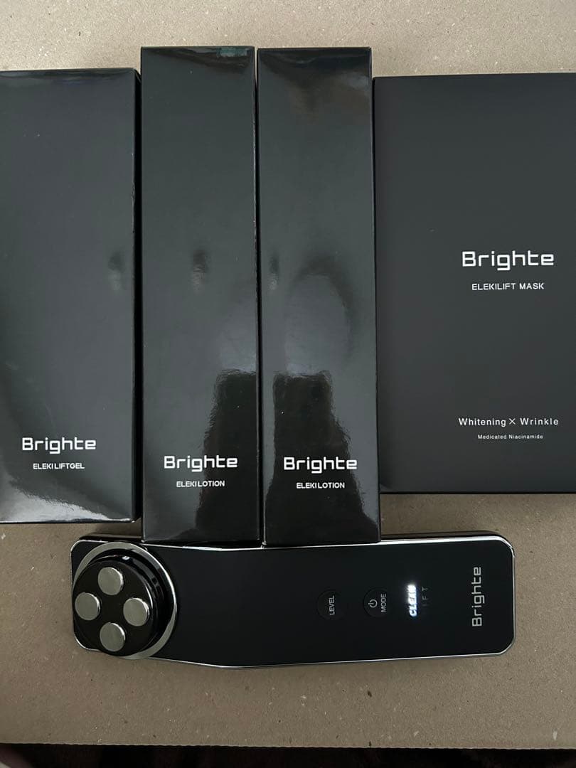 ★美品★Brighte ELEKILIFT美顔器セット