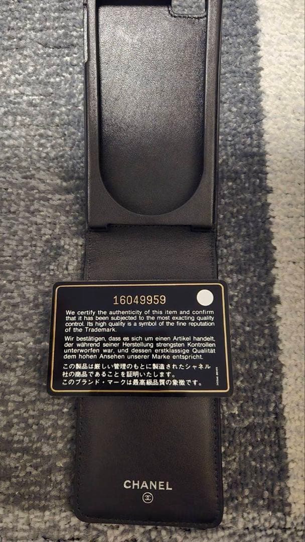 CHANEL iPhoneケース