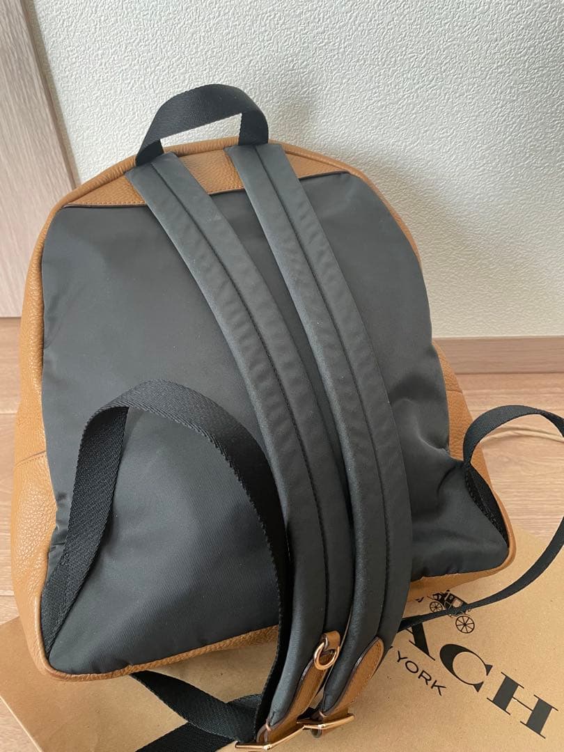 週末セール❗ コーチ　COACH　ブラウン　茶色　レザー　リュック　バックパック