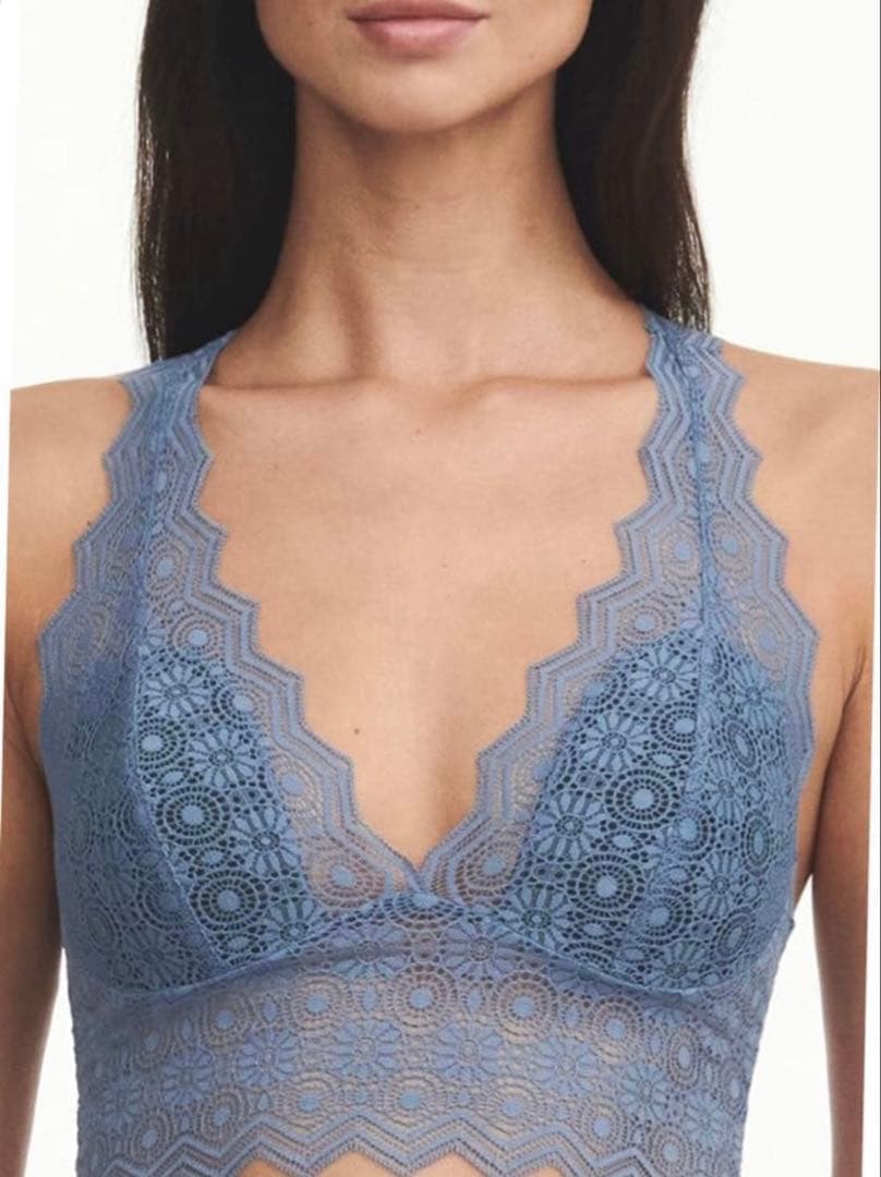 ⭐︎高級フランス⭐︎PASSIONATA 綺麗なブルーのノンワイヤーランジェリー