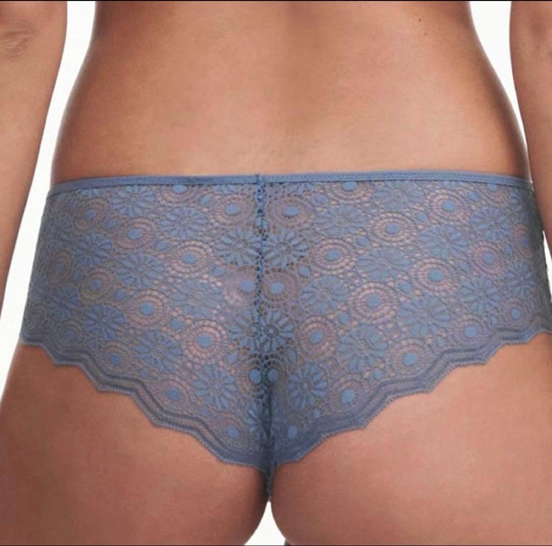 ⭐︎高級フランス⭐︎PASSIONATA 綺麗なブルーのノンワイヤーランジェリー