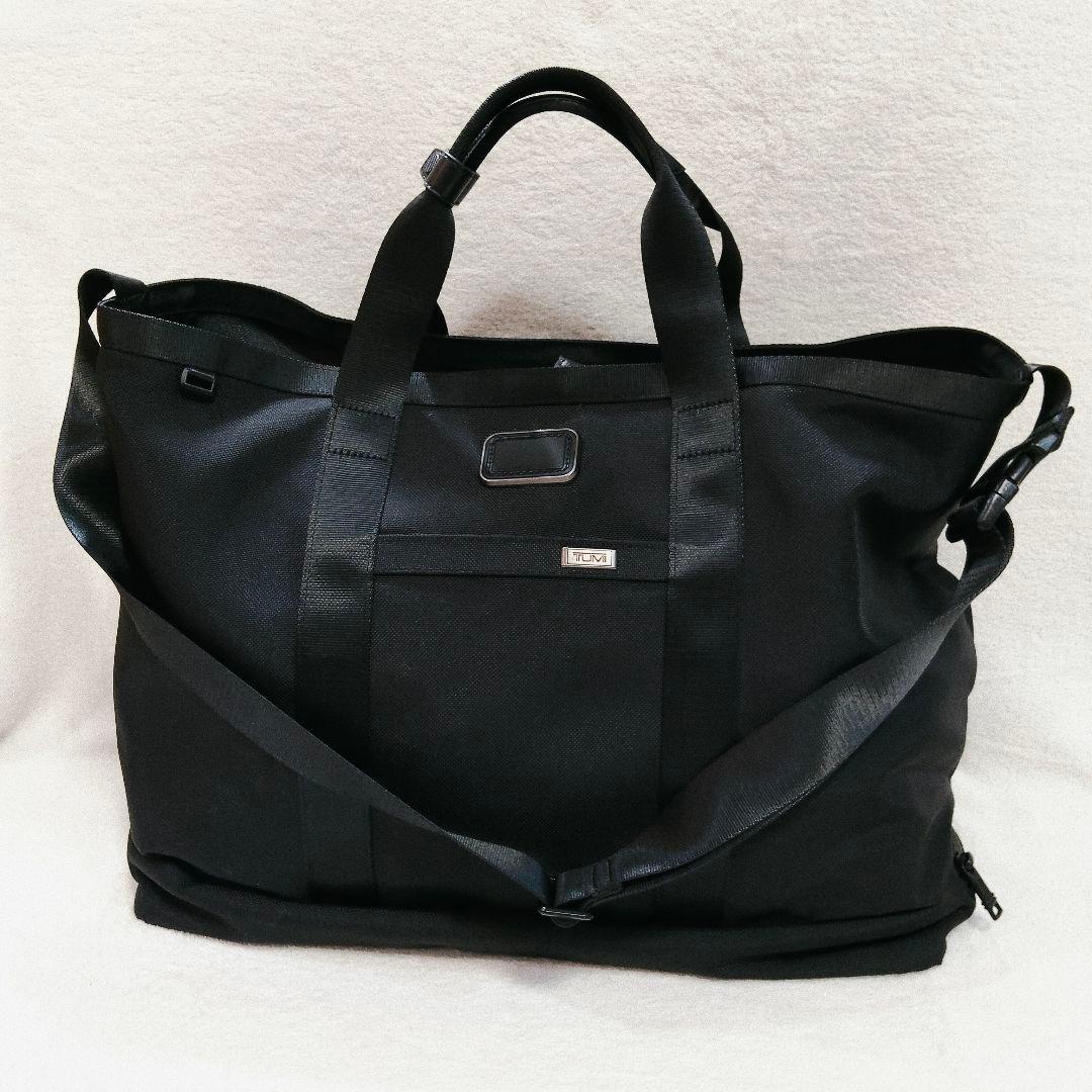ほぼ新品 TUMI ALPHAアルファ キャリーオールトート ブラック