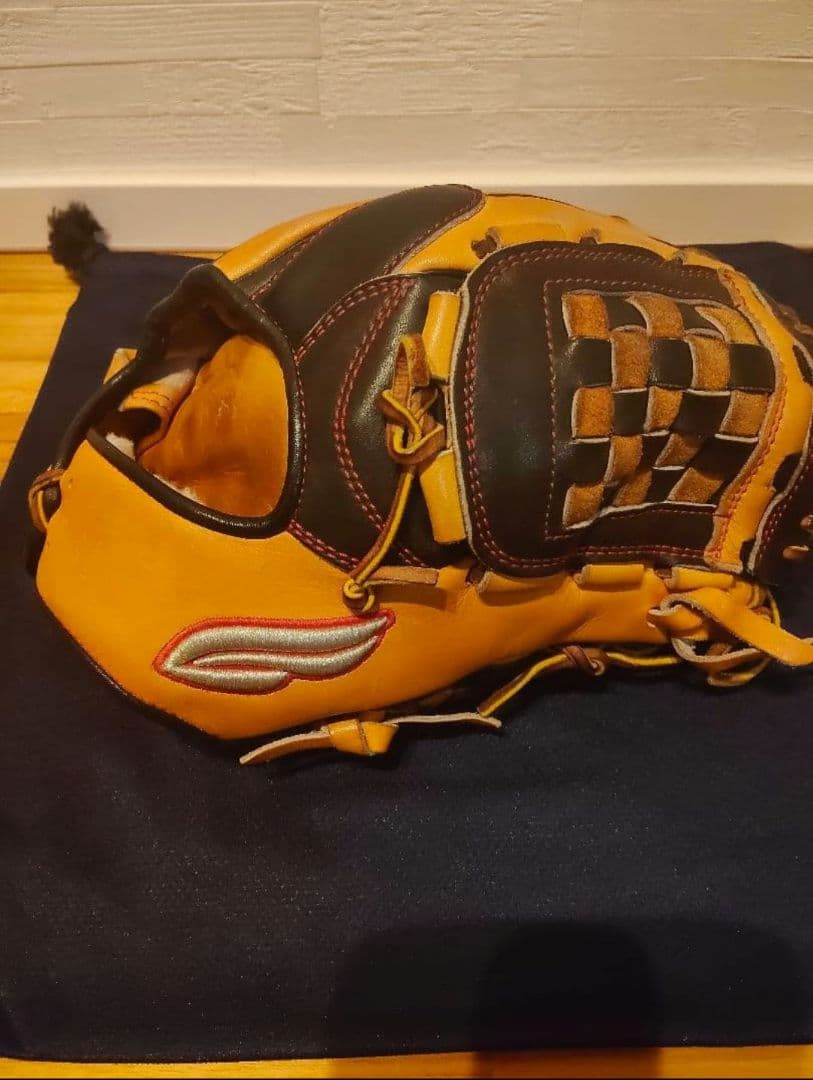 にゅー様　エバード　硬式グローブ　内野用