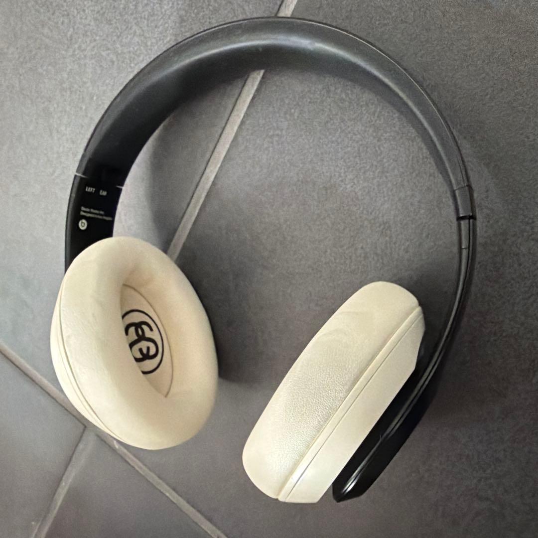 Stussy × Beats Studio Pro ワイヤレスヘッドホン