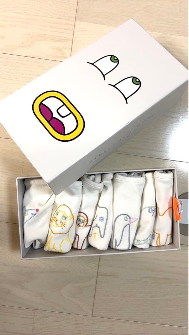 ステラマッカートニー　動物刺繍スタイ7枚セット