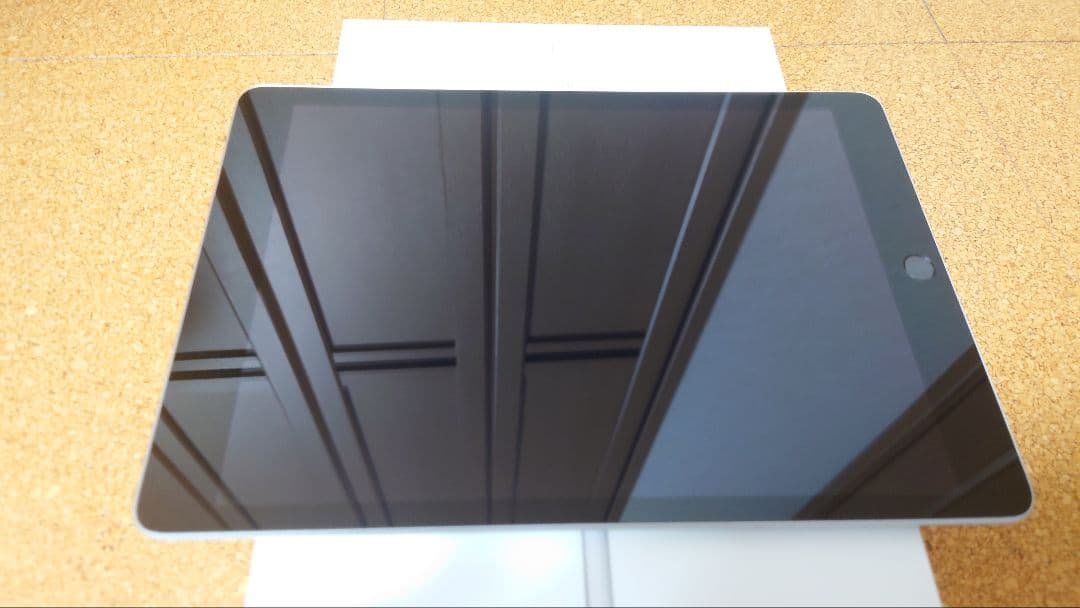 ipad 第9世代 256GB　WiFiモデル　シルバー