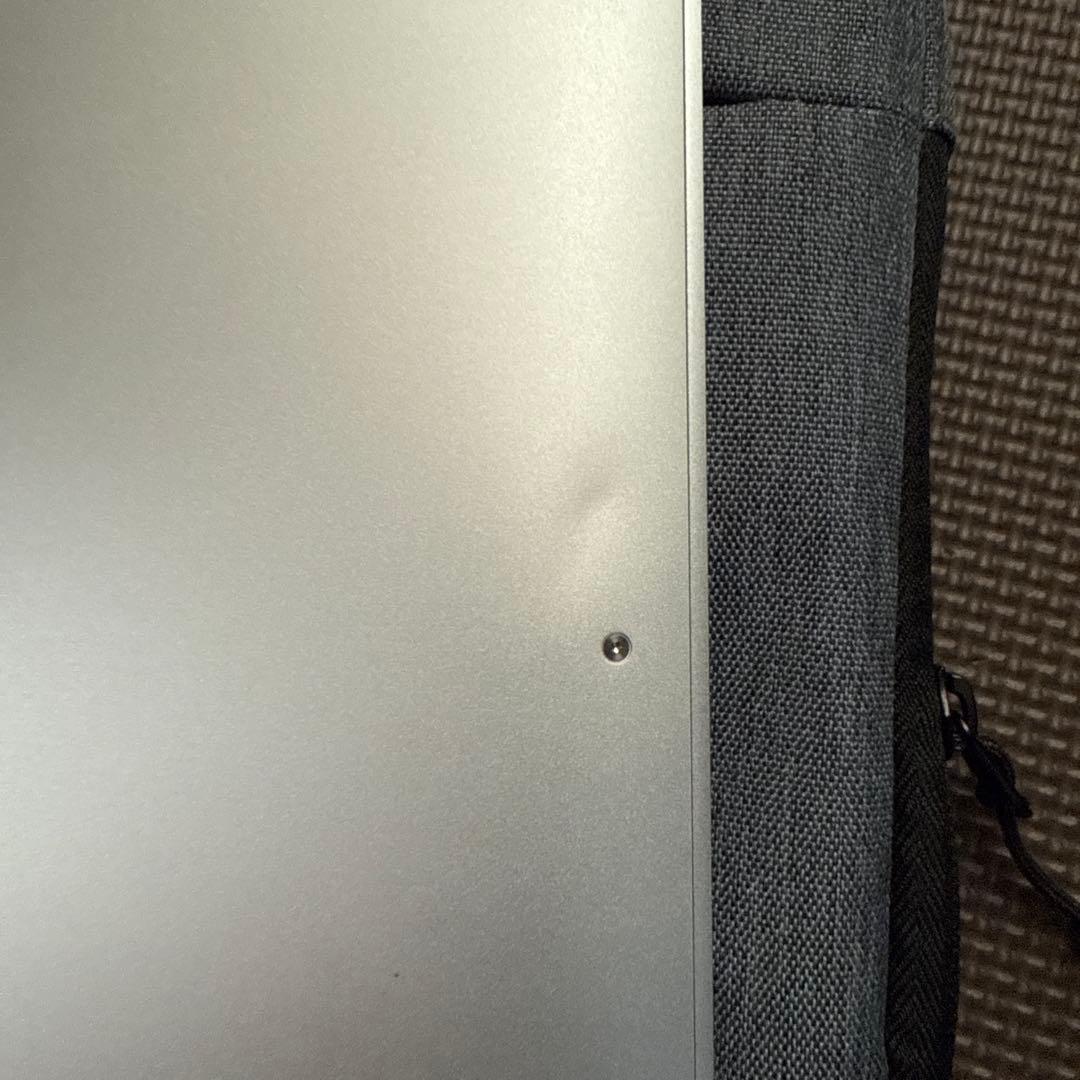 Apple MacBook Air 2017 13㌅ i5 8G 256GB