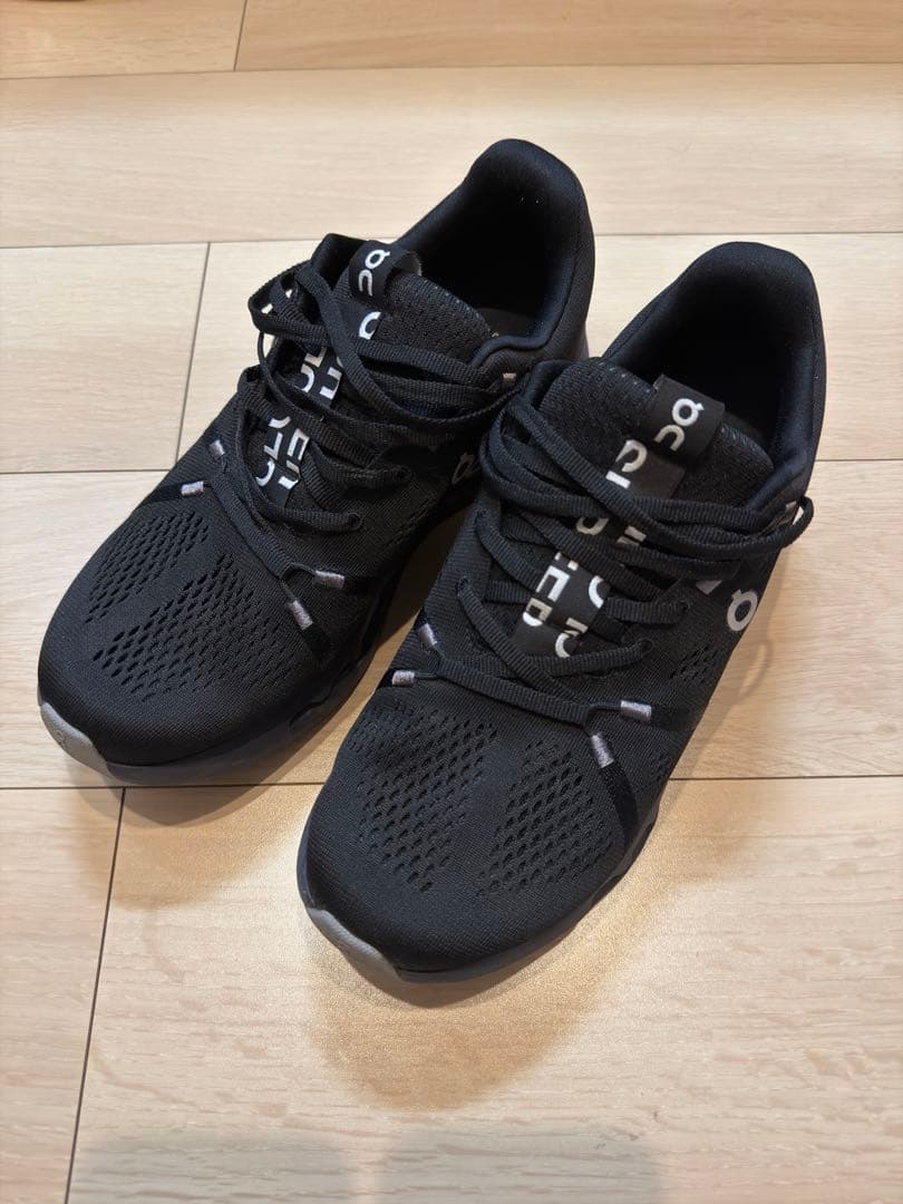 On クラウドサーファー ブラック 27.5cm