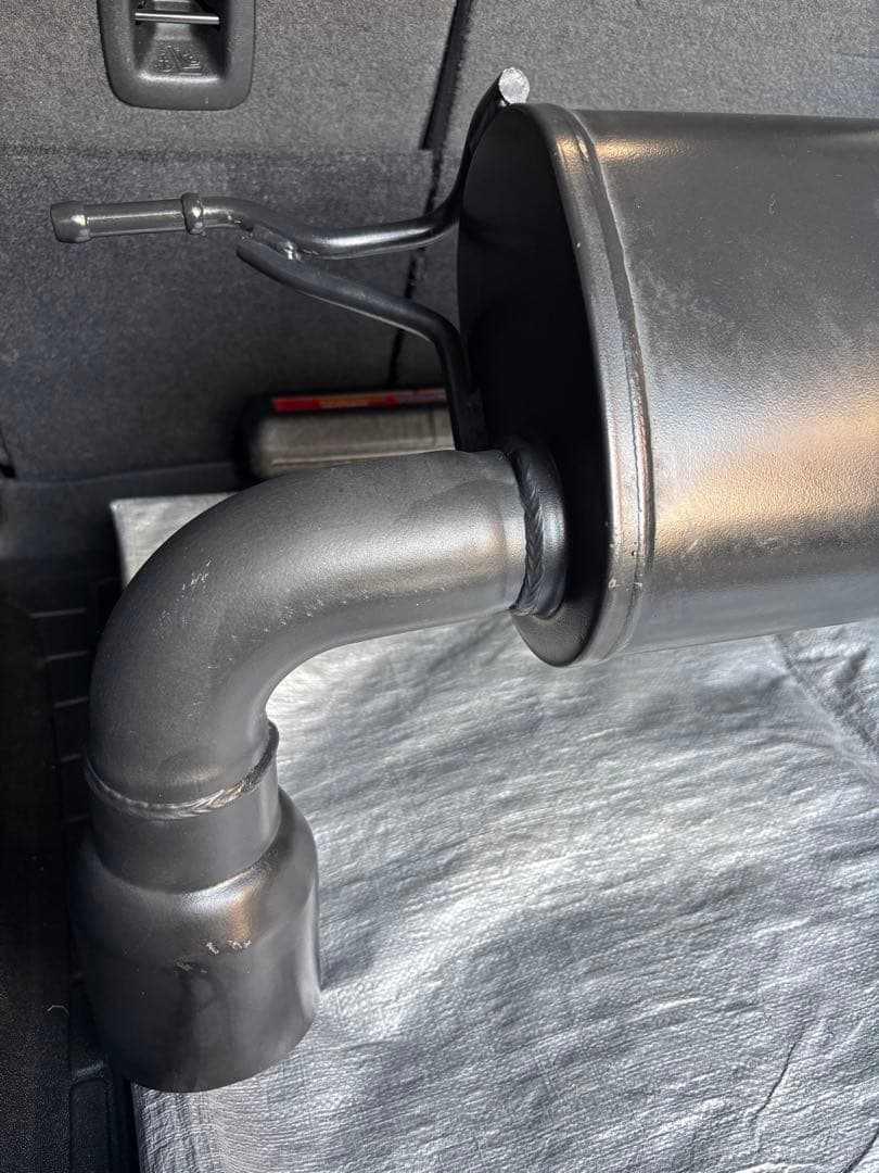 MAGNAFLOW マフラー ブラック仕上げ　JLラングラー　中古