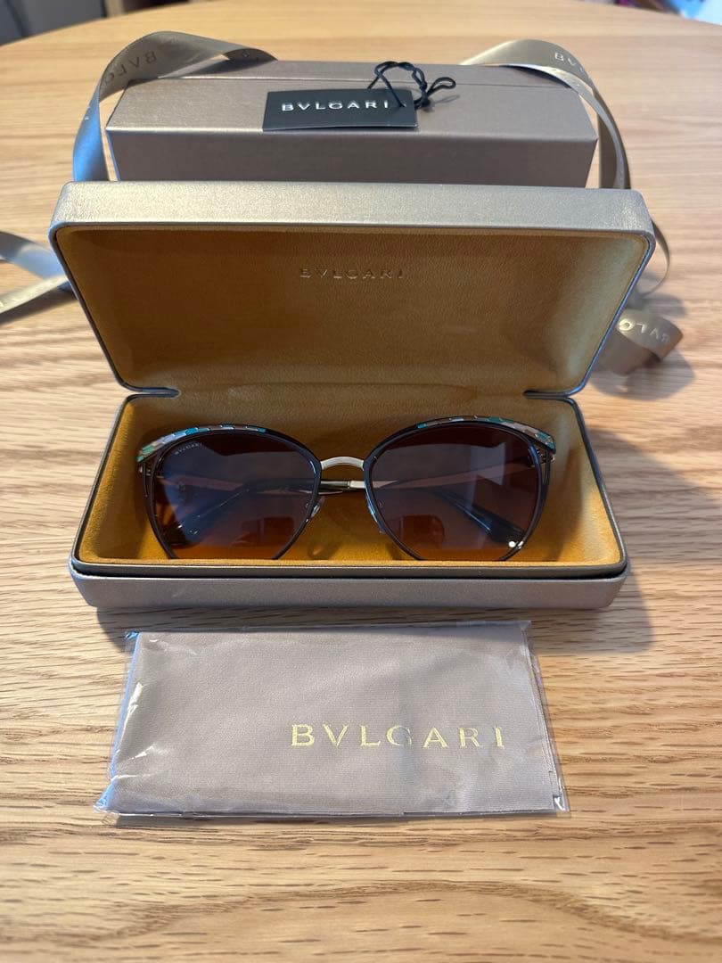 BVLGARI キャットアイ サングラス