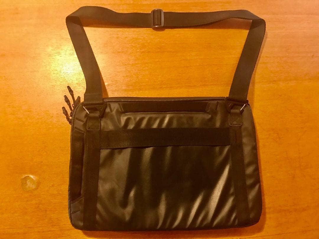 IPad Pro 11 ＋CHESONA キーボードケース＋NOMATICバッグ