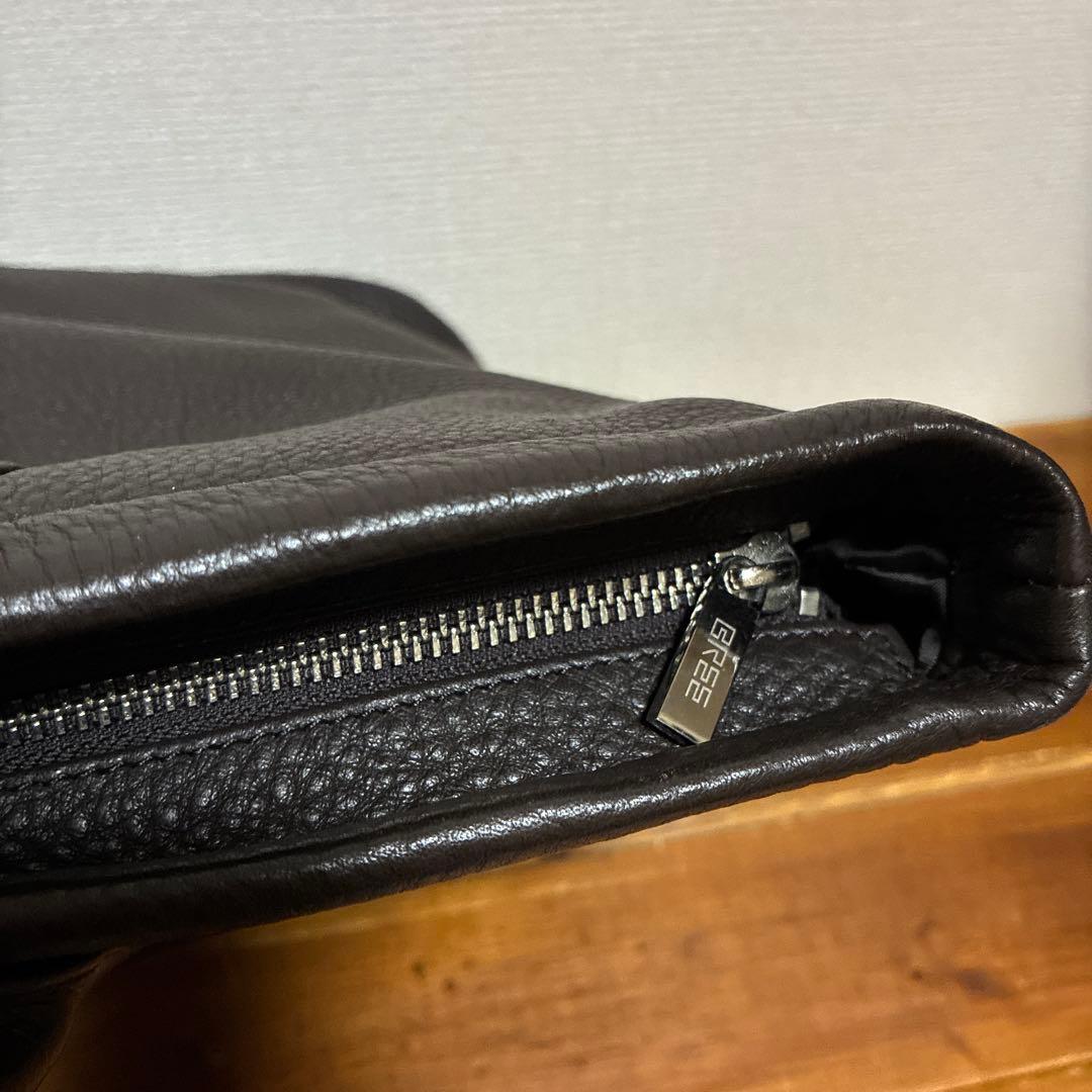 BREE ブリー A4収納 肩掛け可　ビジネスバッグ トートバッグ レザー 本革