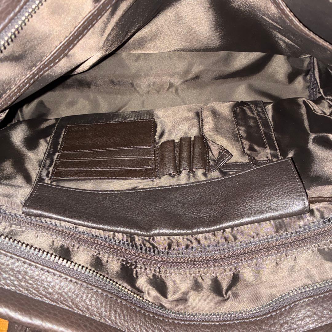 BREE ブリー A4収納 肩掛け可　ビジネスバッグ トートバッグ レザー 本革