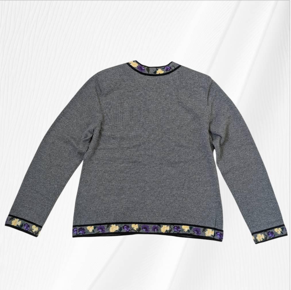 【未使用】高級 カシミヤ １００％ 花柄 グレー系 カーディガン ４２サイズ