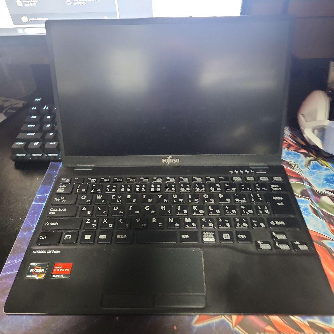 富士通LIFEBOOK レッド