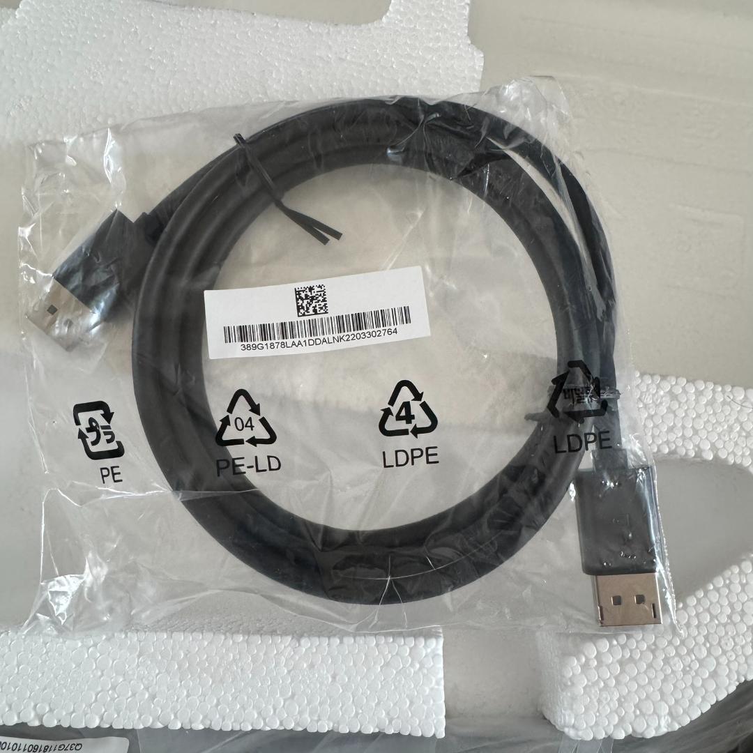 k*t様 ゲーミングモニター（ASUS TUF GAMING VG28U）