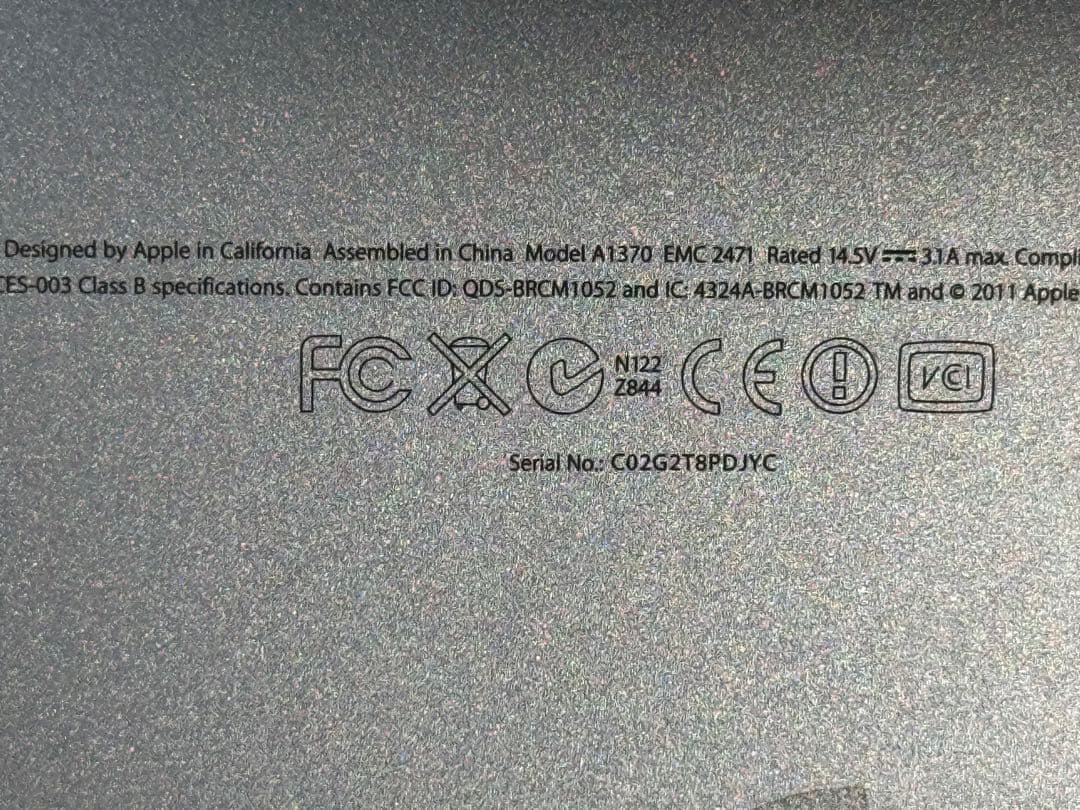 Apple MacBook Air 11インチ (A1370) mc968