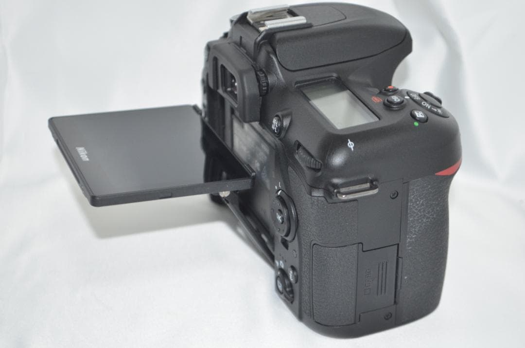 極美品級　シャッター数4800回以下 Nikon D7500☆Wi-Fi搭載