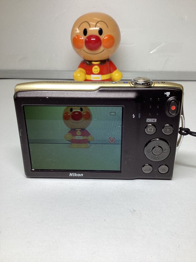 み*須様 Nikon COOLPIX S3300ゴールド 本体　撮影可能