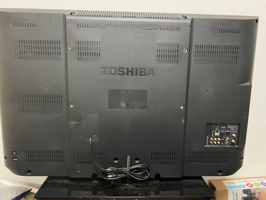 東芝　REGZA　40インチ　2011年製造　液晶テレビ