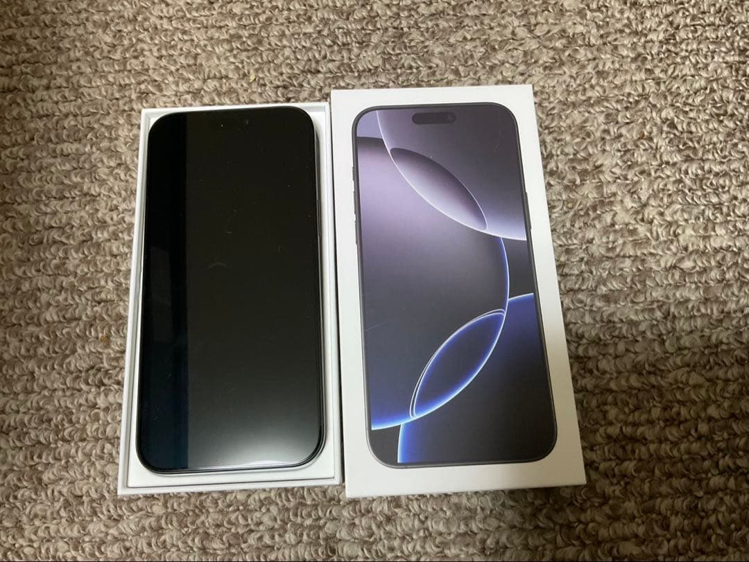 Apple iPhone16 ProMax 1BT ブラックチタニウム 本体